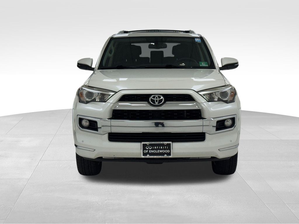 2016 Toyota 4Runner Limited photo 3