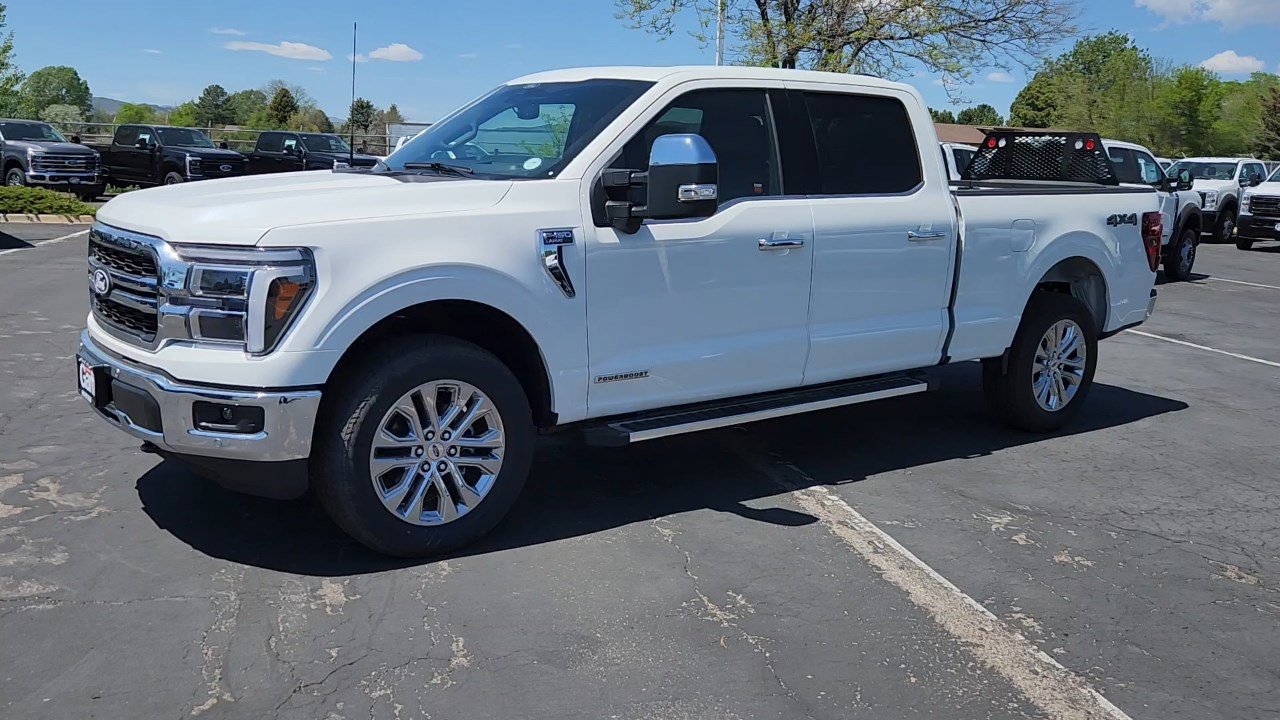 2025 Ford F-150 Lariat photo 2
