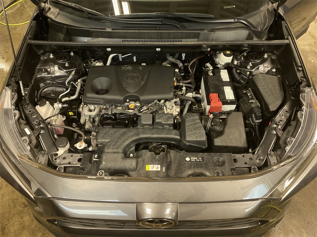2022 Toyota RAV4 LE photo 17