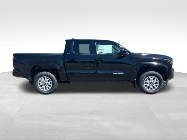 2025 Toyota Tacoma SR5 4x4 Double Cab photo 7