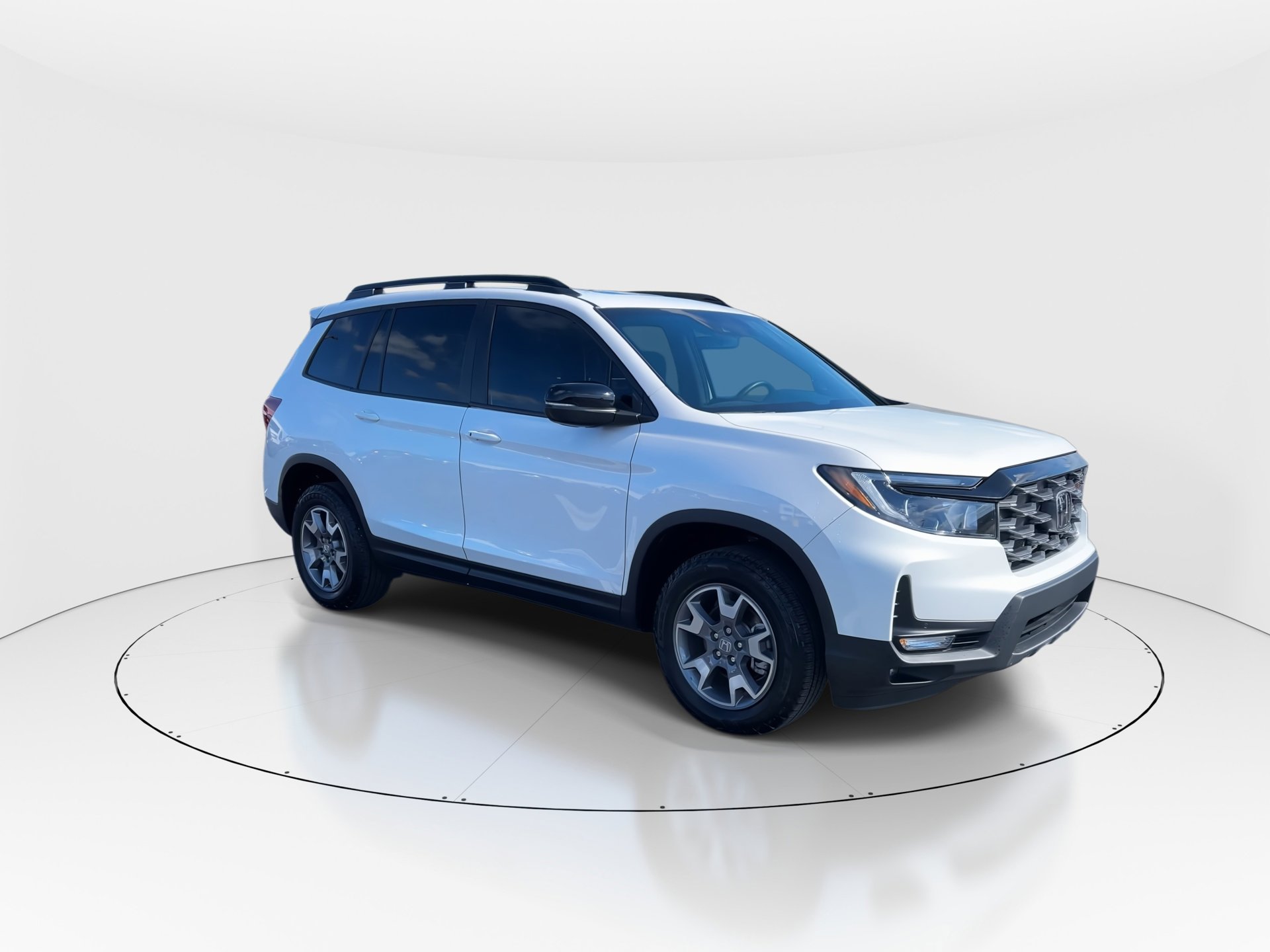 2023 Honda Passport TrailSport photo 2