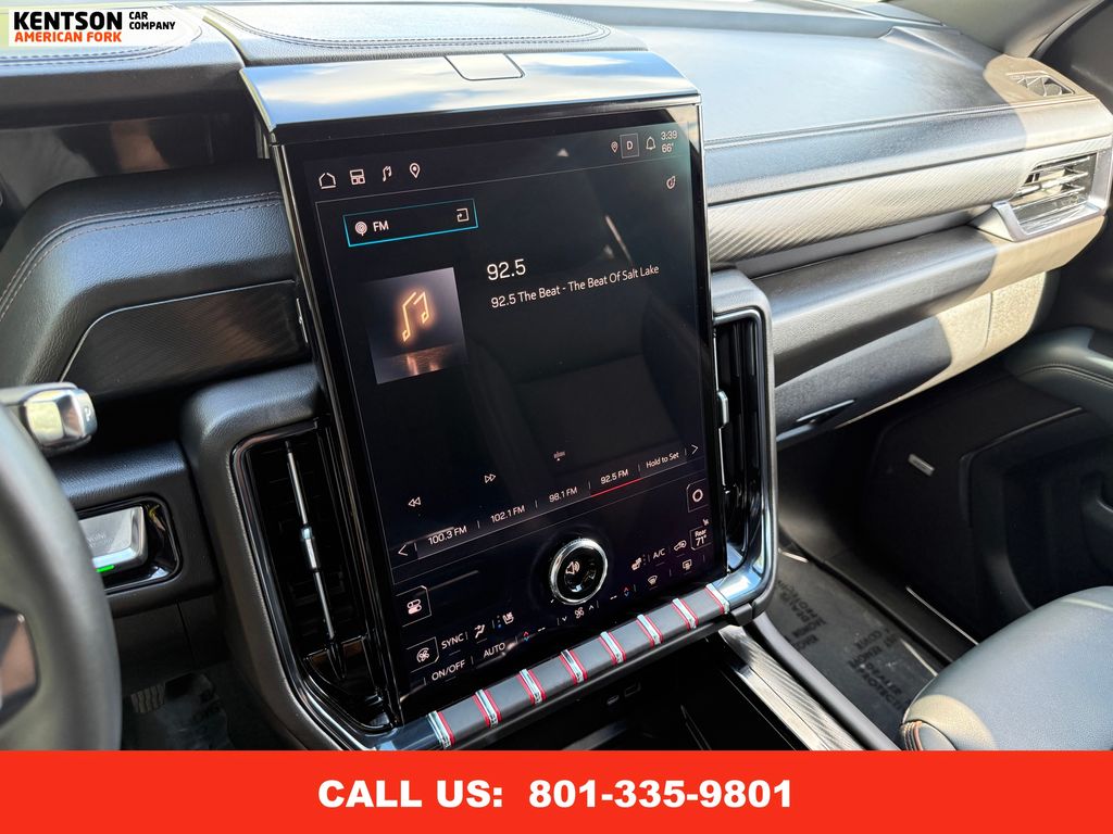 2025 Gmc Yukon XL AT4 photo 25