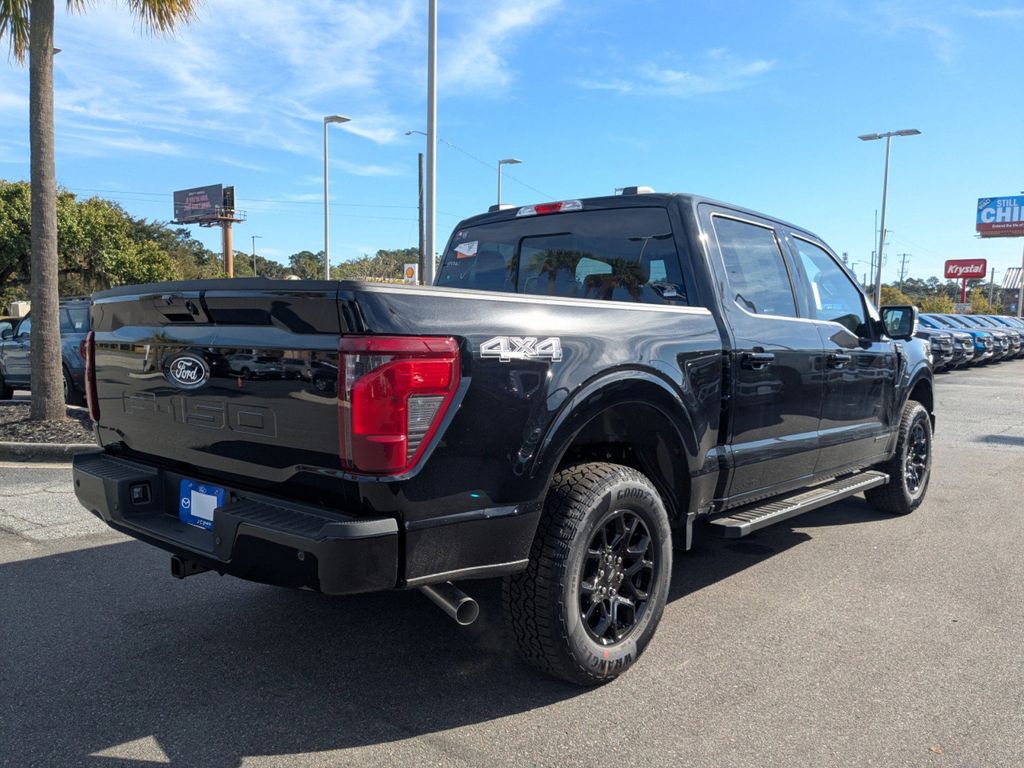 2025 Ford F-150 XLT photo 2
