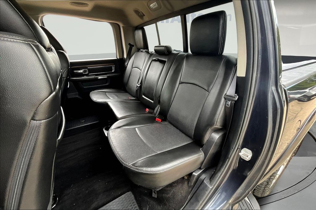 2015 Ram 1500 Laramie photo 15