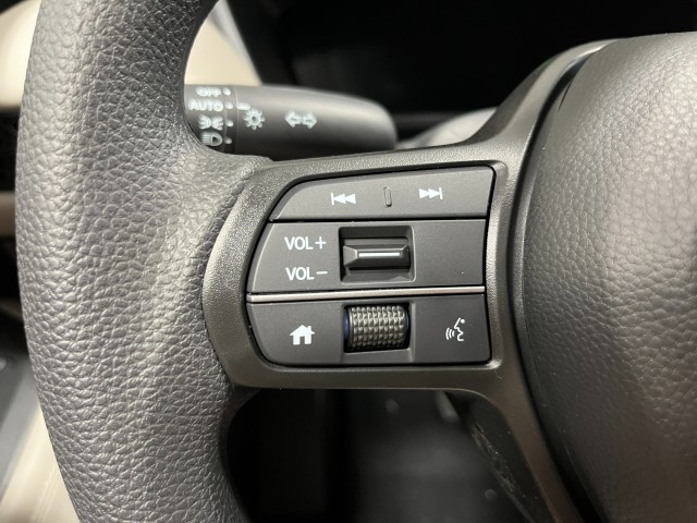 2026 Honda HR-V LX photo 14
