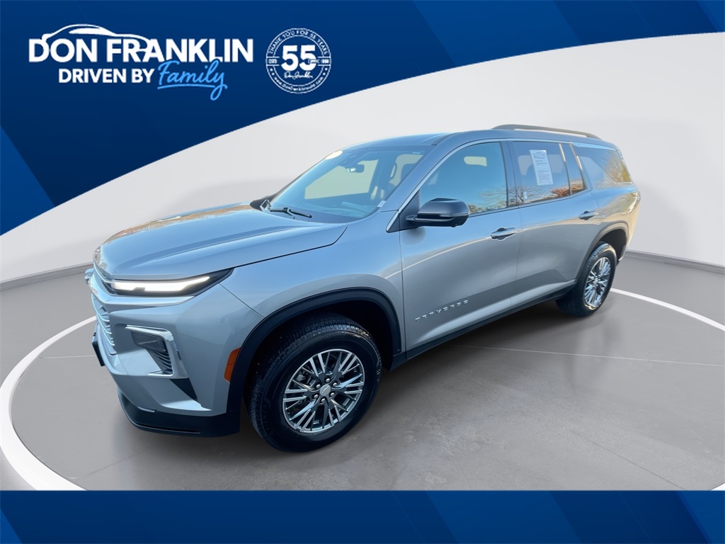 2024 Chevrolet Traverse 2LT's photo