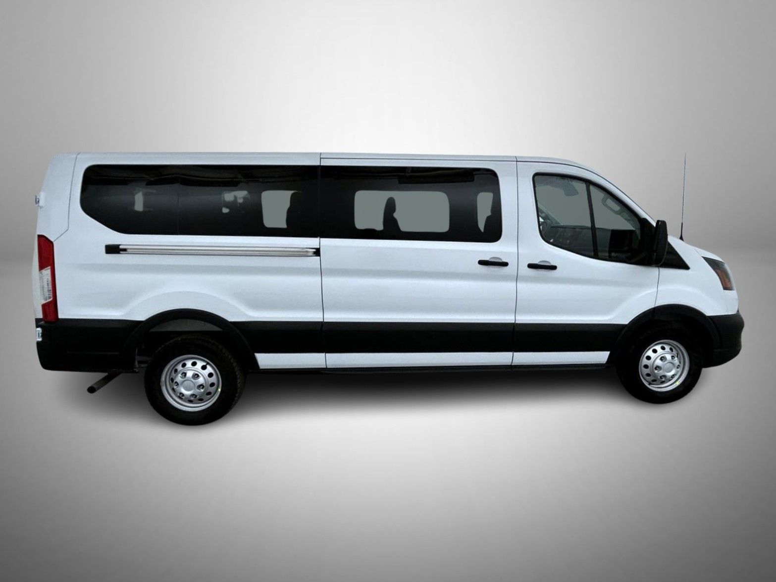 2025 Ford Transit photo 4