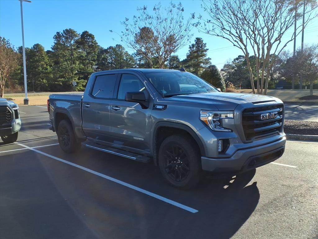 2022 GMC Sierra Base's photo