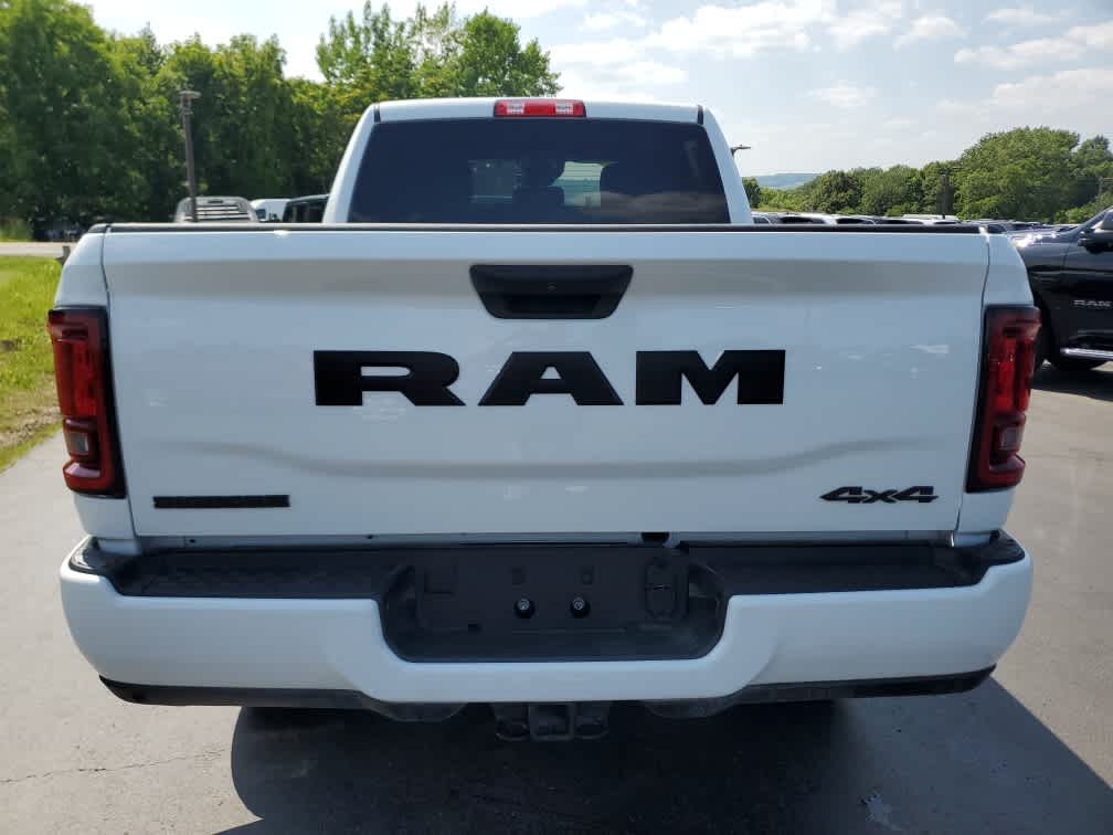 2025 Ram 2500 Big Horn photo 4
