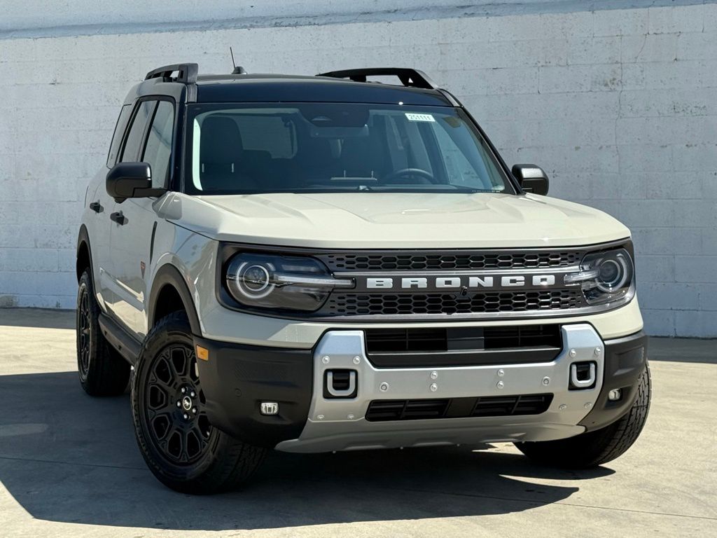 2025 Ford Bronco Sport Badlands photo 2
