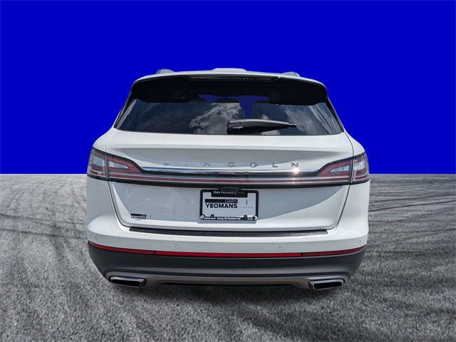 2022 Lincoln Nautilus Standard photo 3