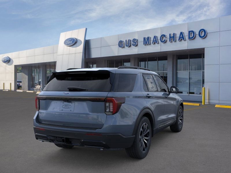 2025 Ford Explorer ST-Line photo 4