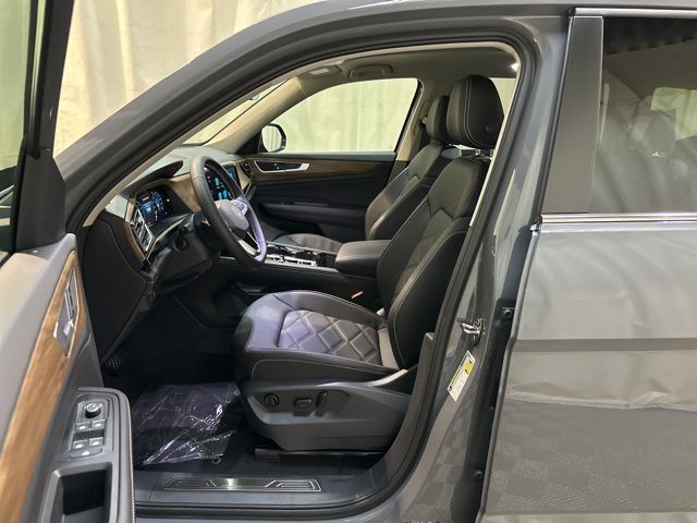 2026 Volkswagen Atlas SE Technology photo 11