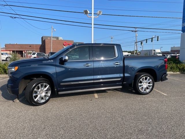 2022 Chevrolet Silverado 1500 High Country photo 4
