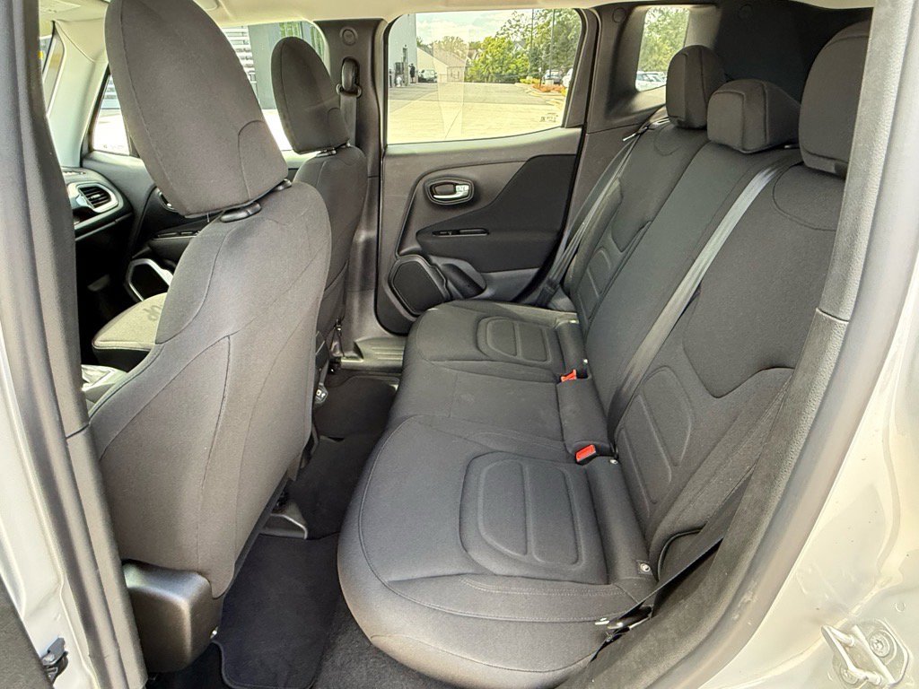 2019 Jeep Renegade Latitude photo 11