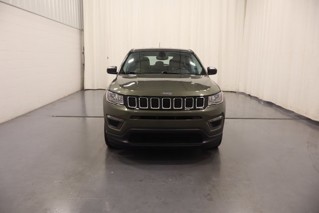 2019 Jeep Compass Sport photo 2