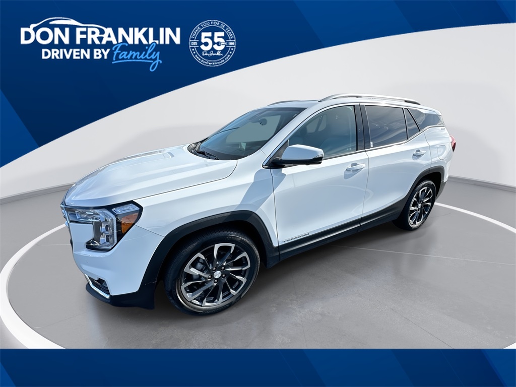 2023 GMC Terrain SLT's photo