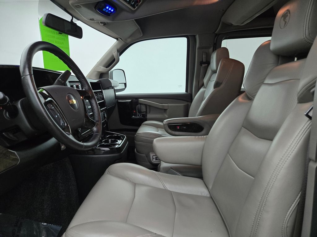 2023 Chevrolet Express photo 17