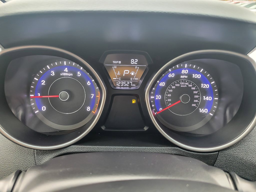 2016 HYUNDAI ELANTRA - Image 12