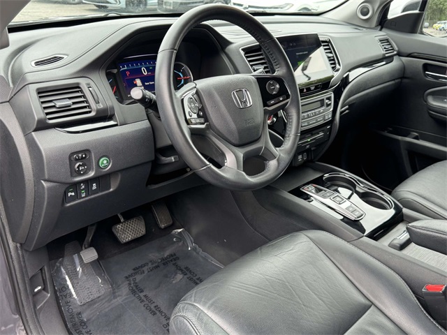 2019 Honda Pilot Touring photo 2