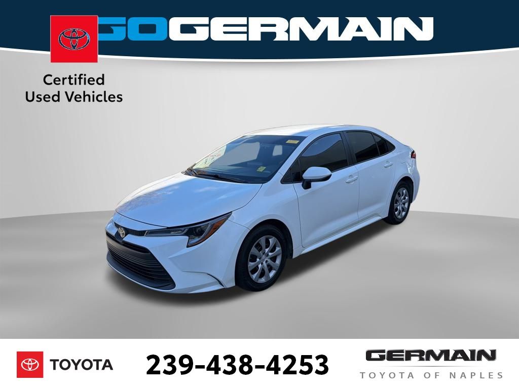 2024 Toyota Corolla LE's photo