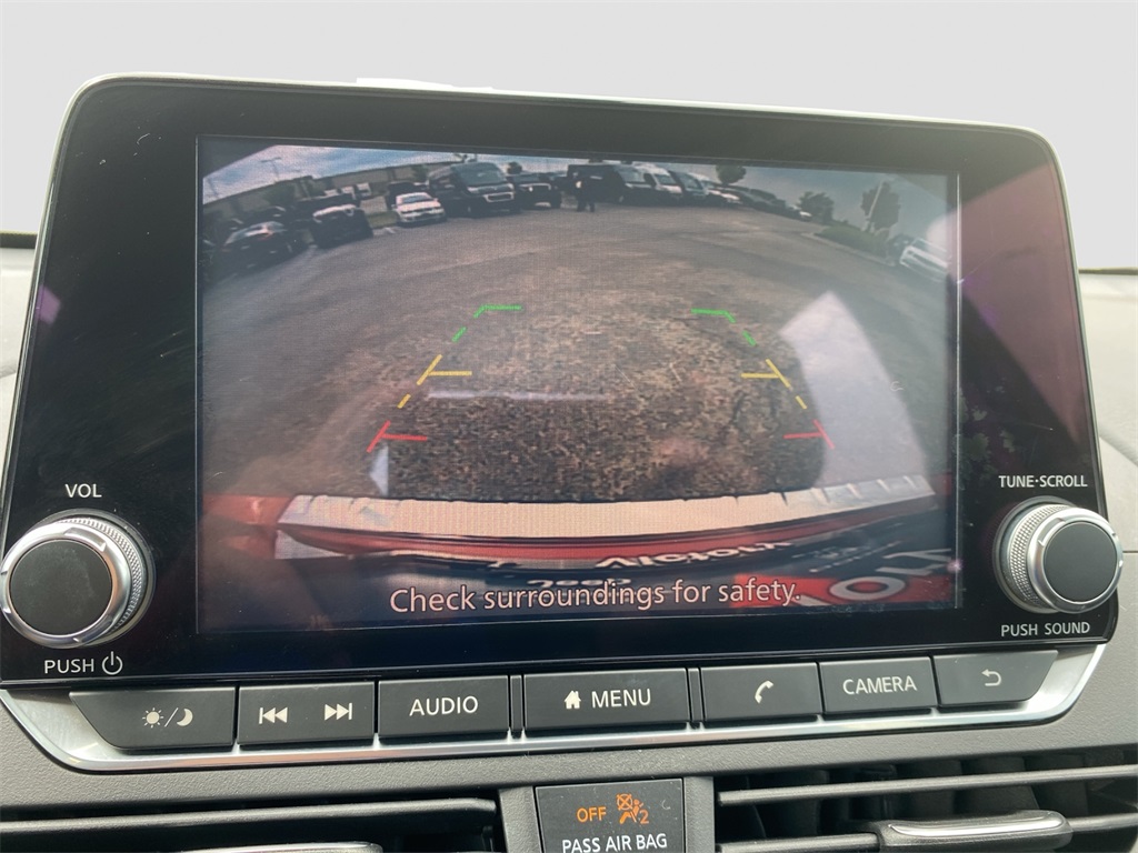 2021 Nissan Altima 2.5 SR photo 17