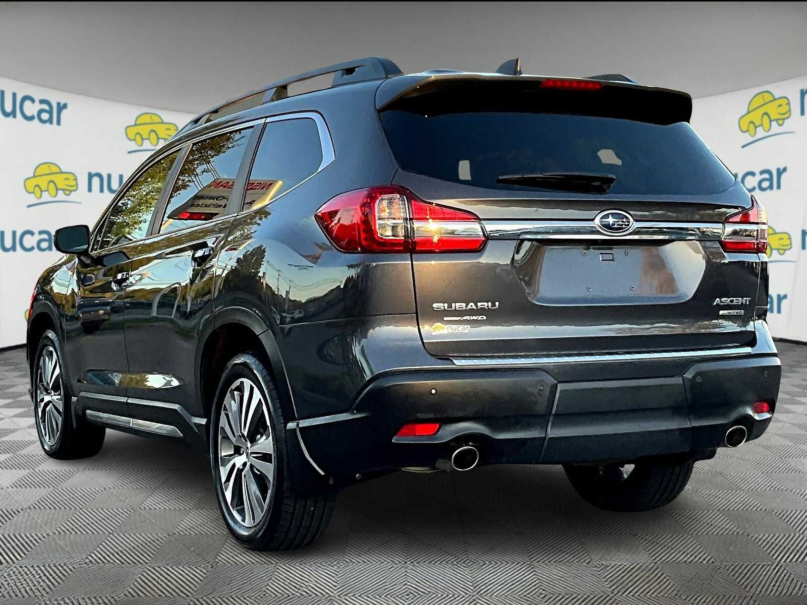 2022 Subaru Ascent Limited photo 2