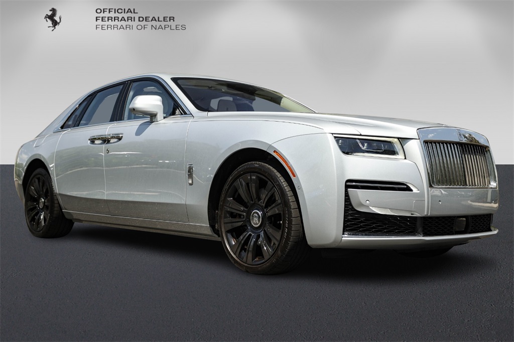 Used 2021 Silver Rolls-Royce Base image 1