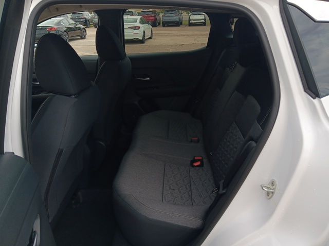 2026 Nissan Kicks SV photo 23