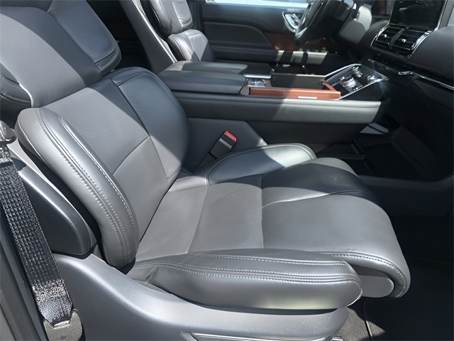 2022 Lincoln Navigator Reserve photo 39