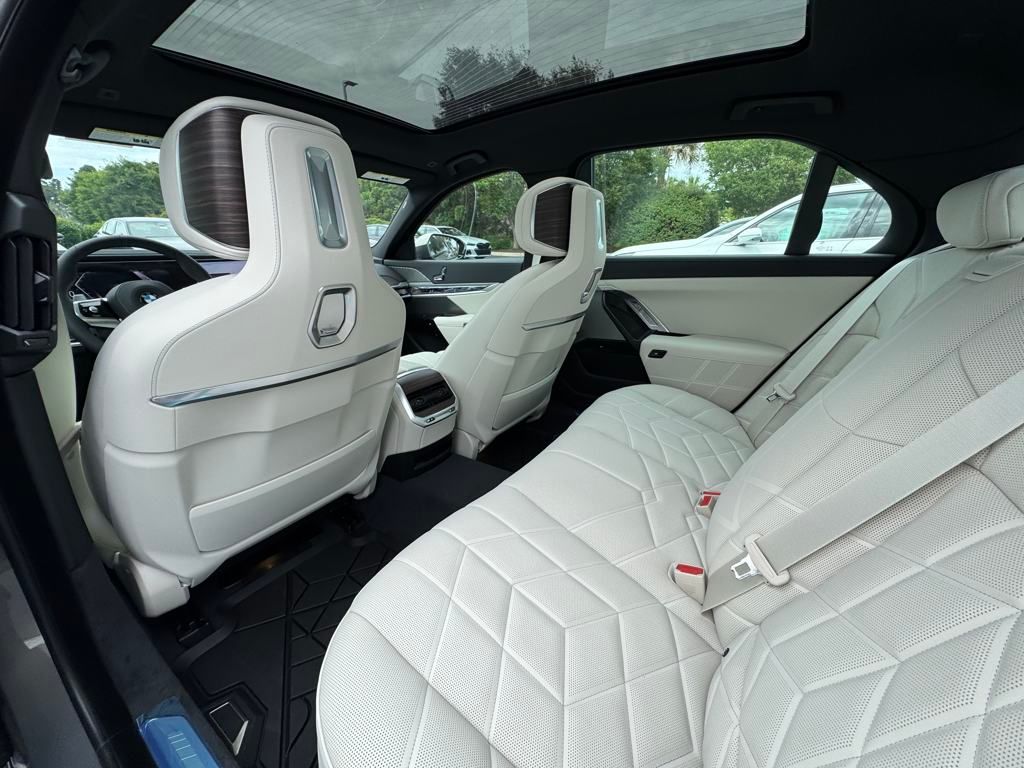 2025 Bmw 760i xDrive photo 14