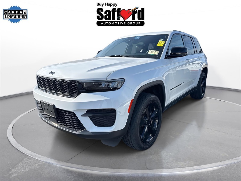 2023 Jeep Grand Cherokee Altitude's photo