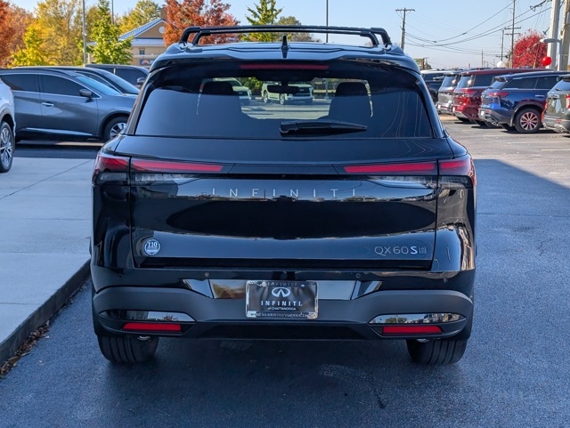 2026 Infiniti QX60 Luxe photo 3