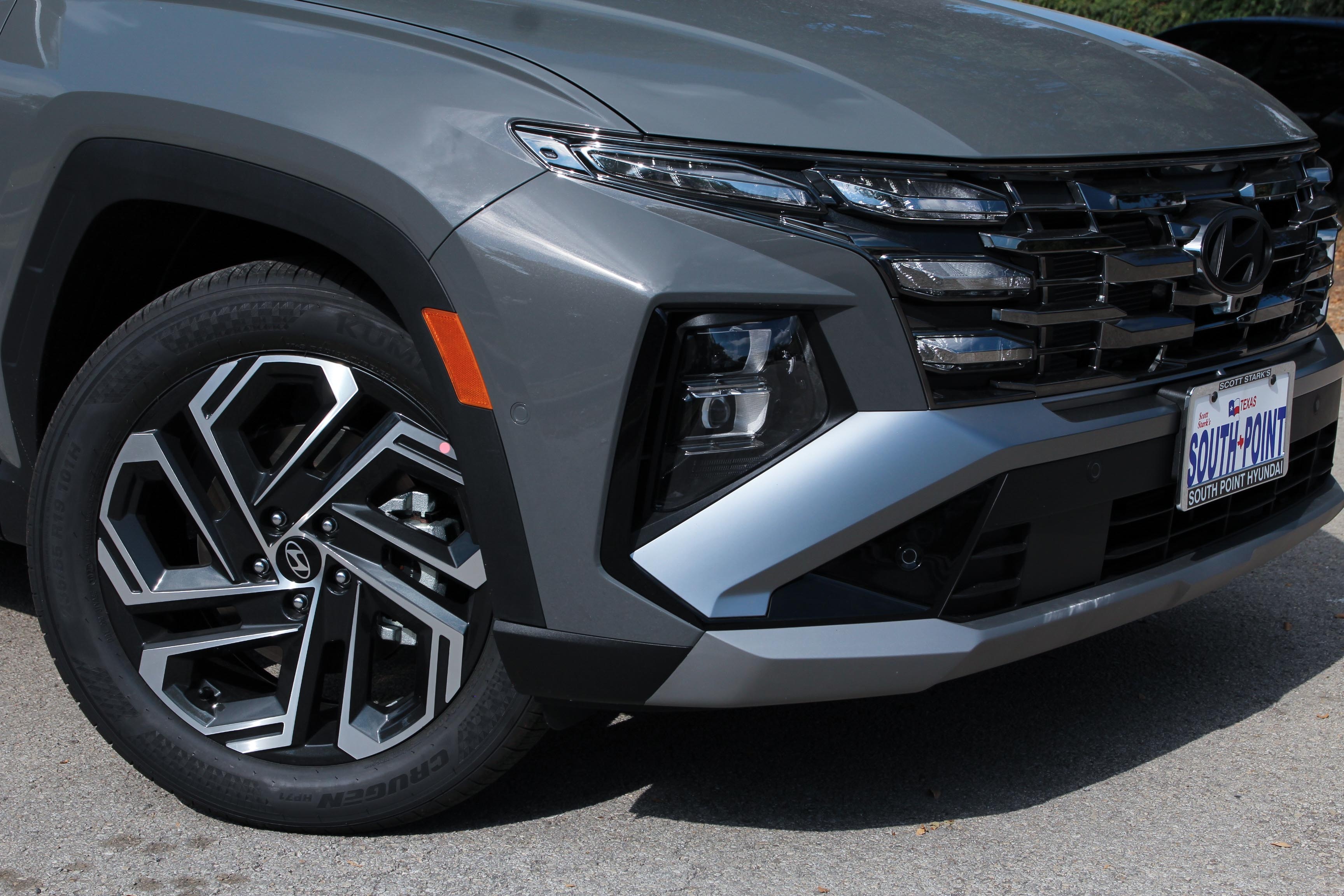 2026 Hyundai Tucson Limited photo 2