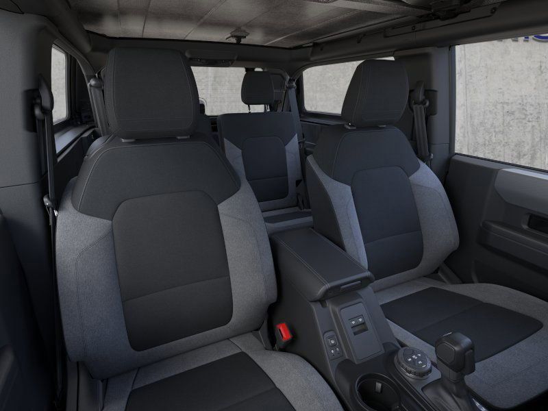 2025 Ford Bronco Base photo 10