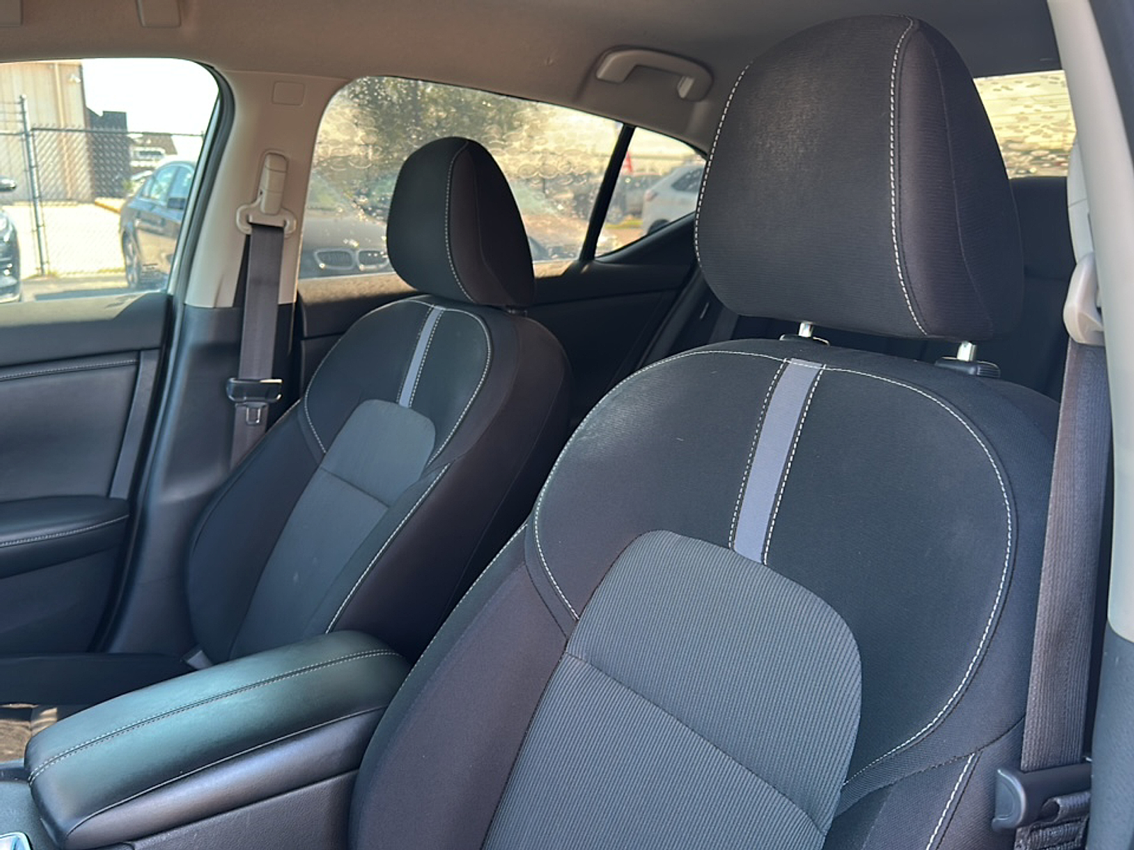 2020 Nissan Sentra SV photo 4