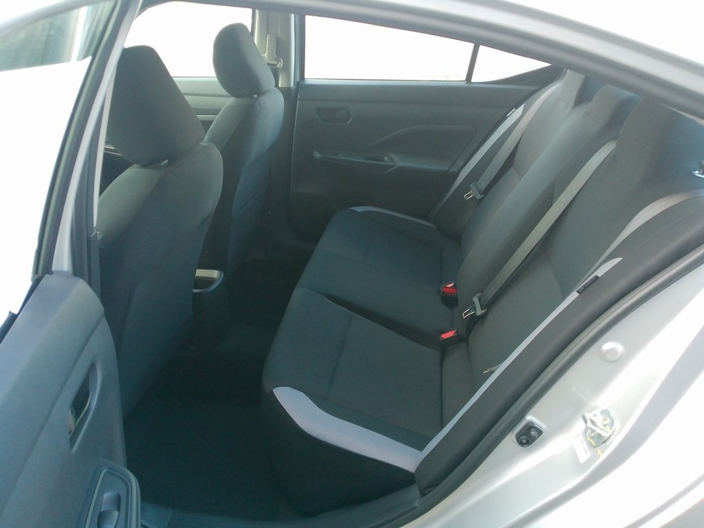 2025 Nissan Versa S photo 20