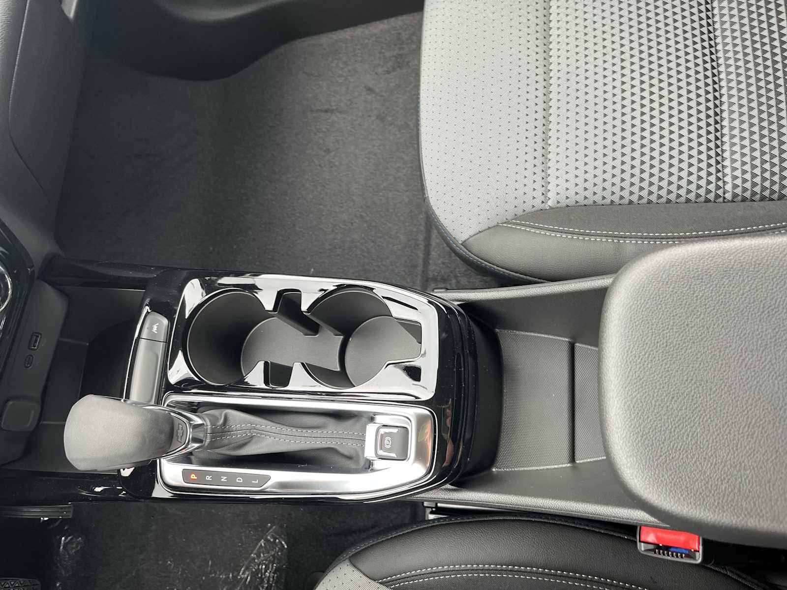 2025 Chevrolet Trax LT photo 20