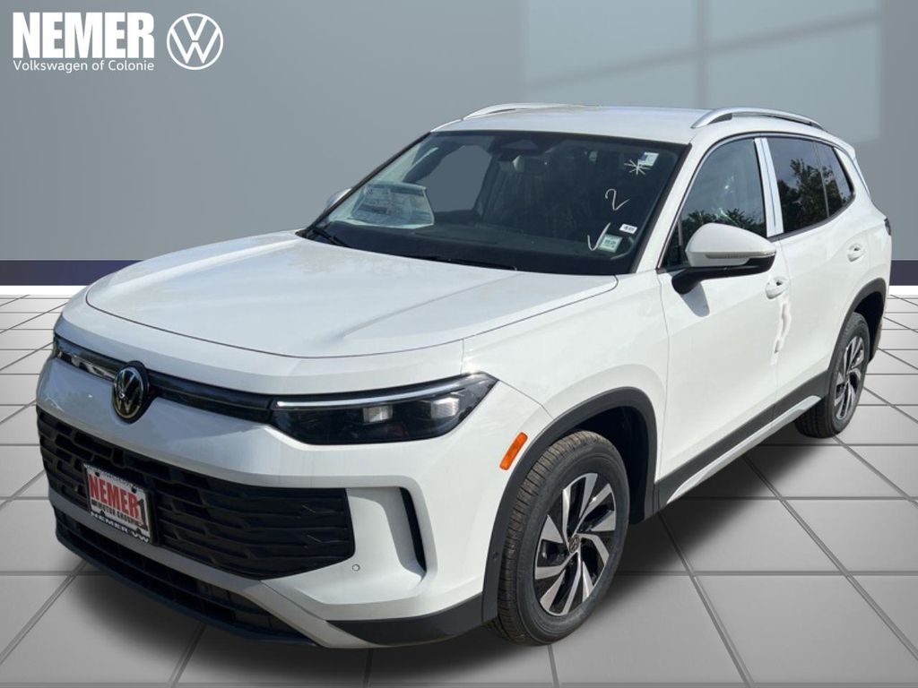 2025 Volkswagen Tiguan S's photo
