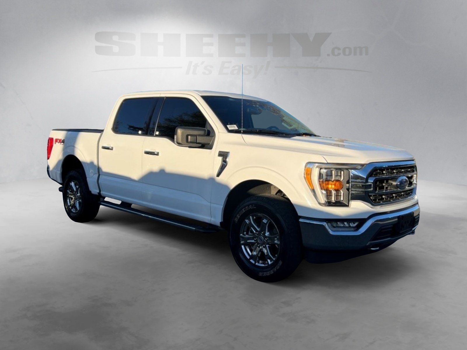 2021 Ford F-150 XLT photo 2
