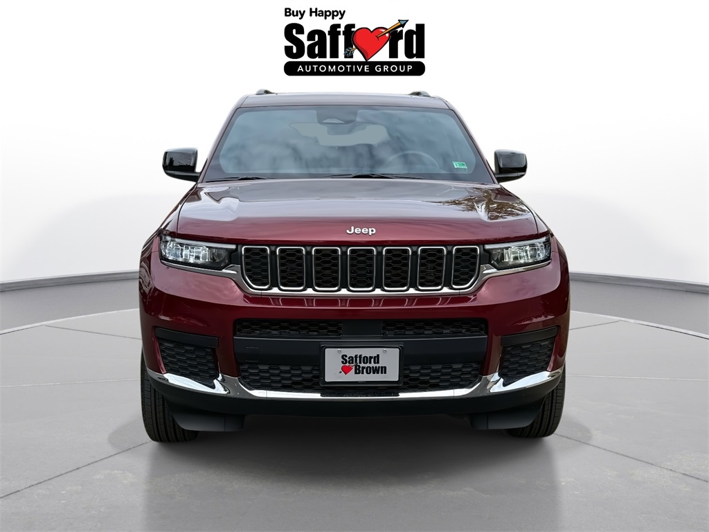 2025 Jeep Grand Cherokee Laredo photo 9