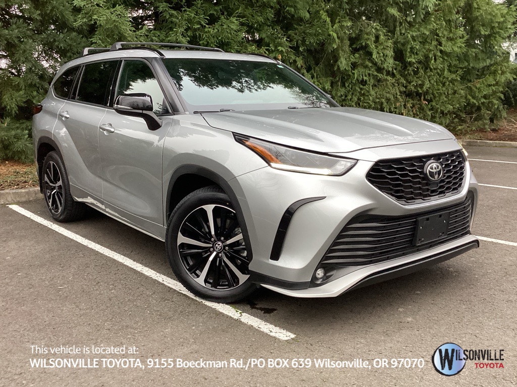 2022 Toyota Highlander XSE's photo