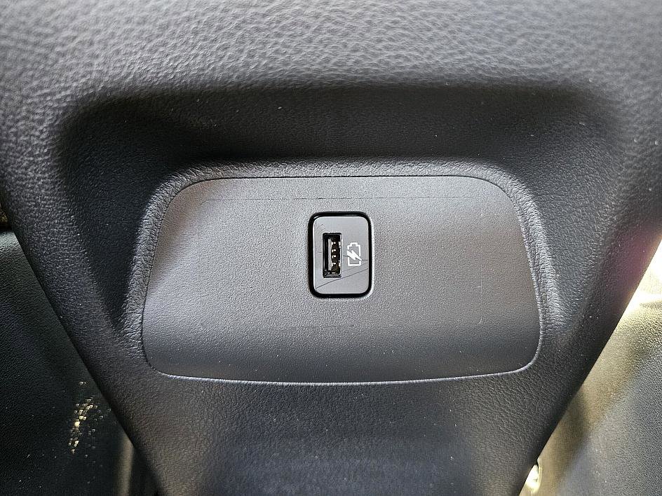2025 Nissan Sentra SR Midnight Edition photo 11
