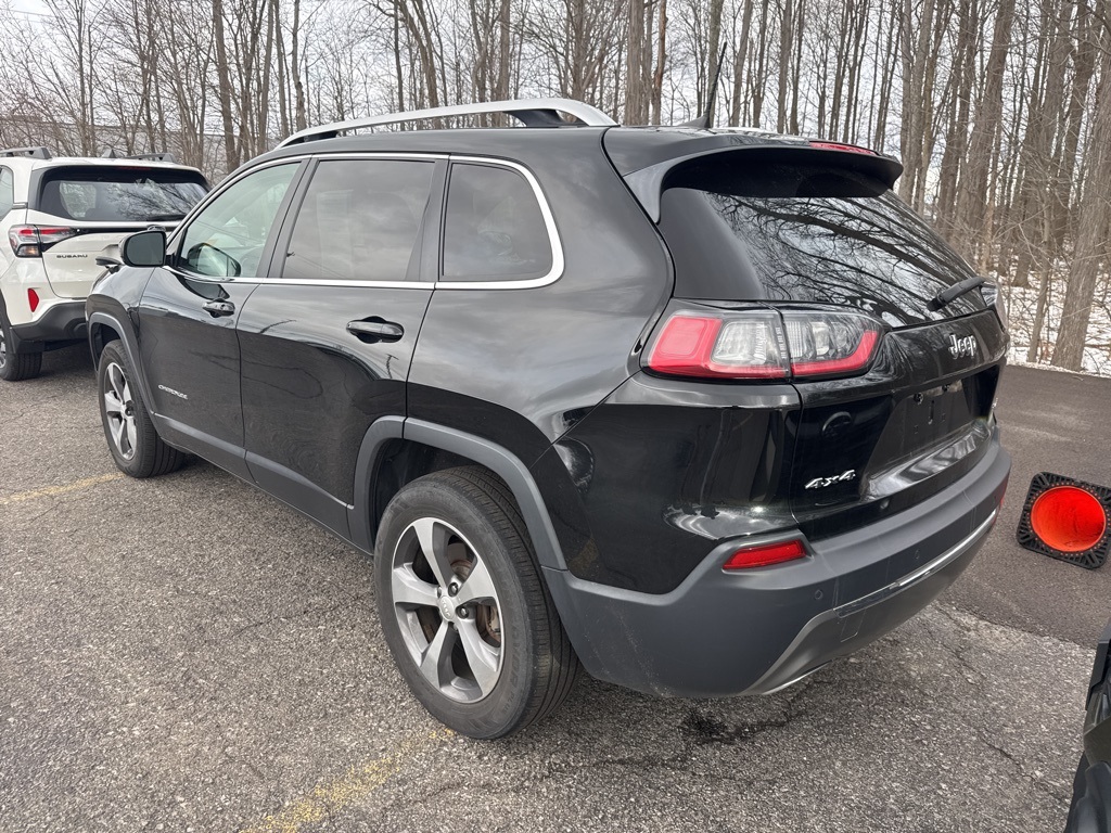 2019 Jeep Cherokee Limited photo 2