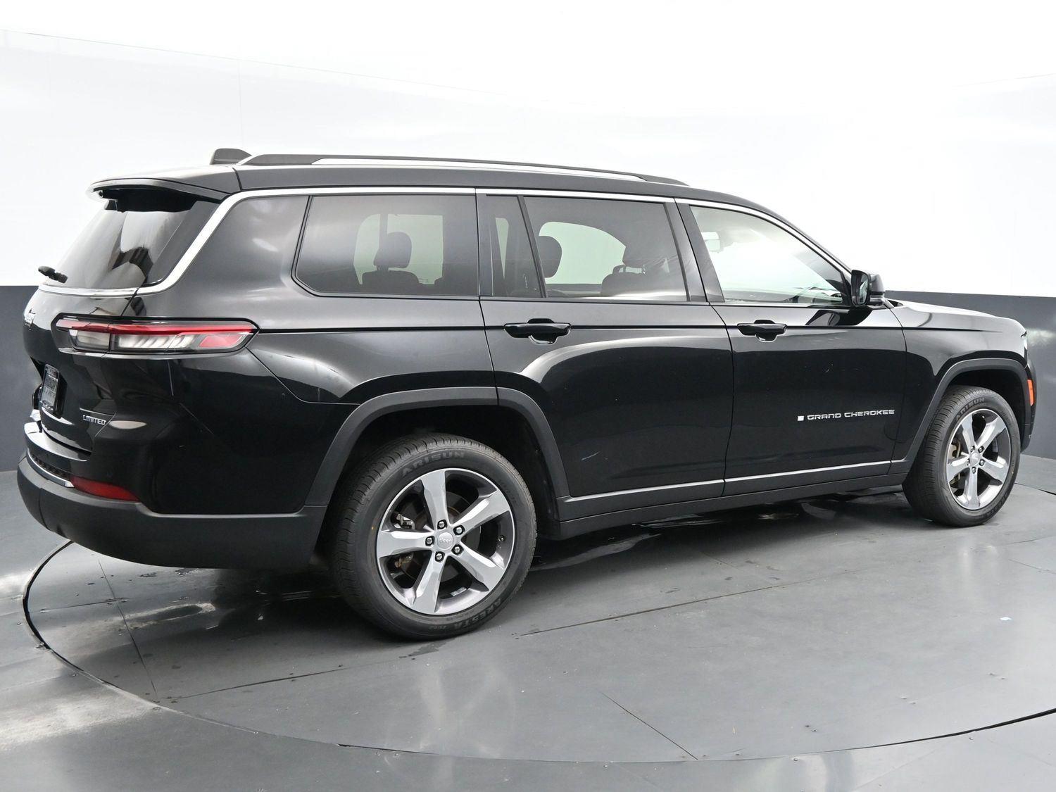 2021 Jeep Grand Cherokee Limited photo 2
