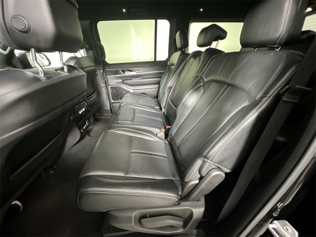 2022 Jeep Wagoneer Series II photo 19