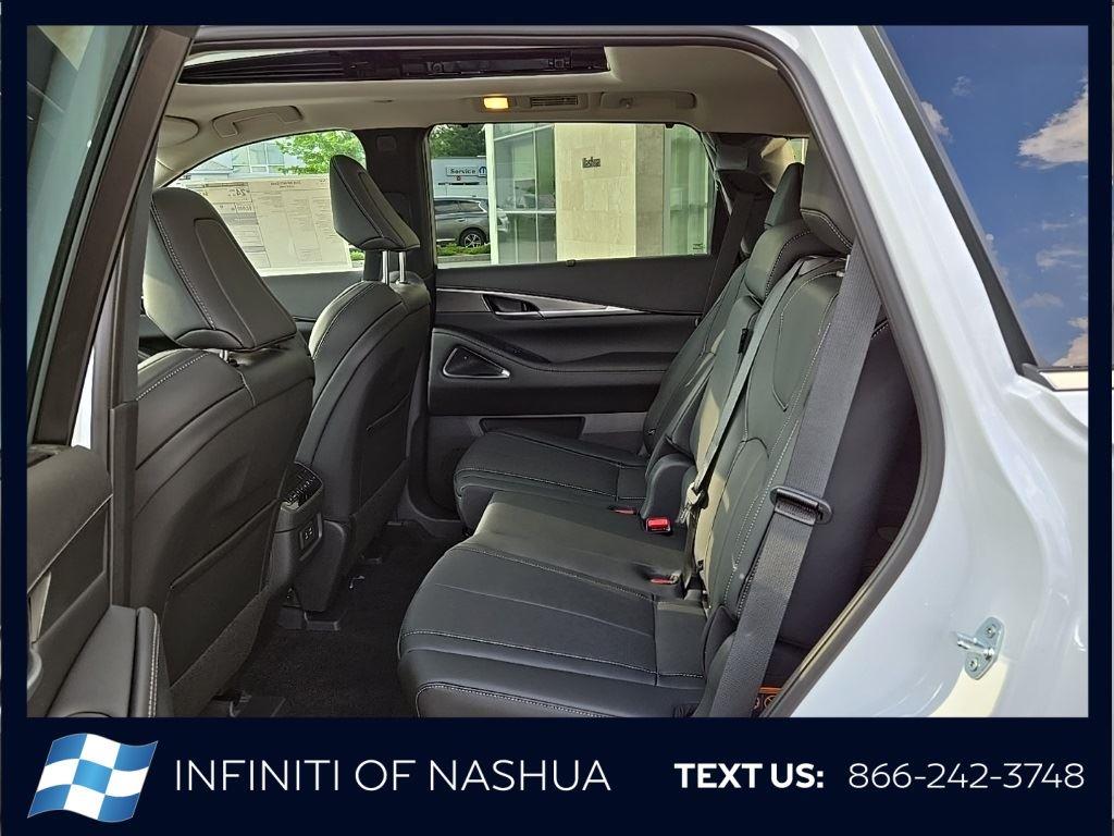 2026 Infiniti QX60 Luxe AWD photo 18