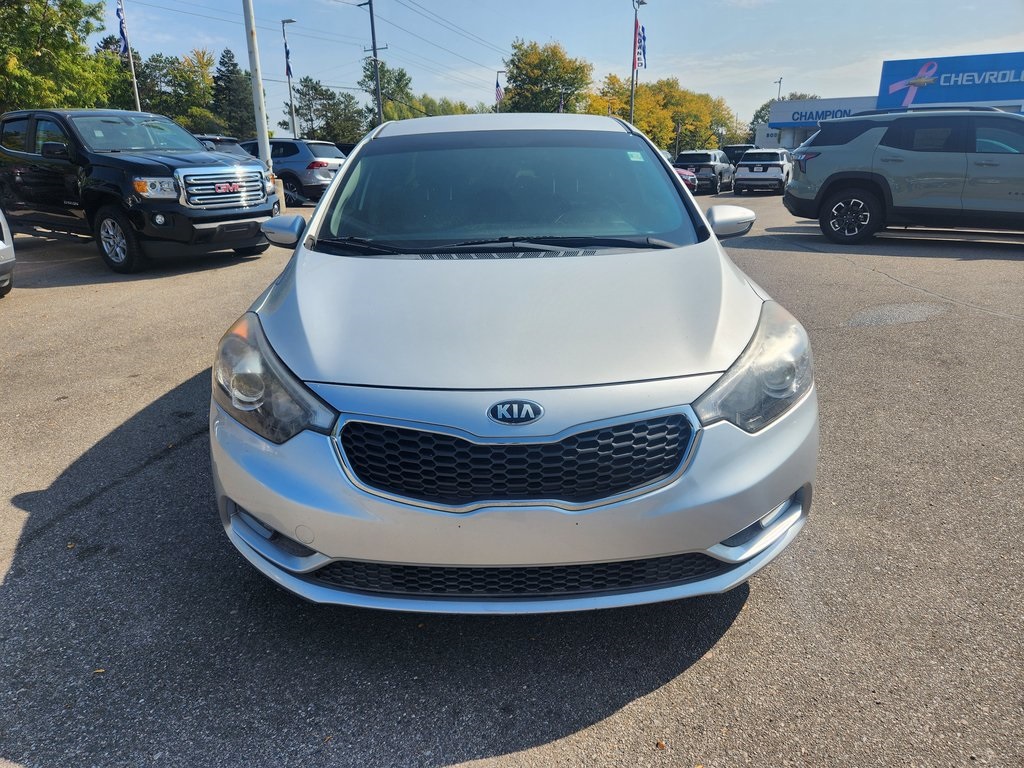 2016 Kia Forte EX photo 2