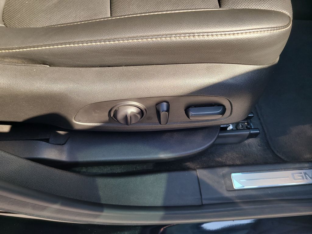2021 Gmc Acadia SLT photo 30