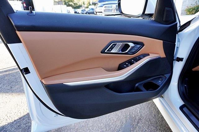 Used 2022 White BMW 330i image 22